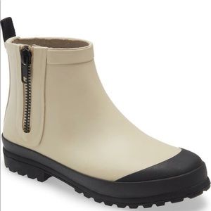 NWOB Madewell Zip-Up Lug Sole Rain Boots Cream & Black 6